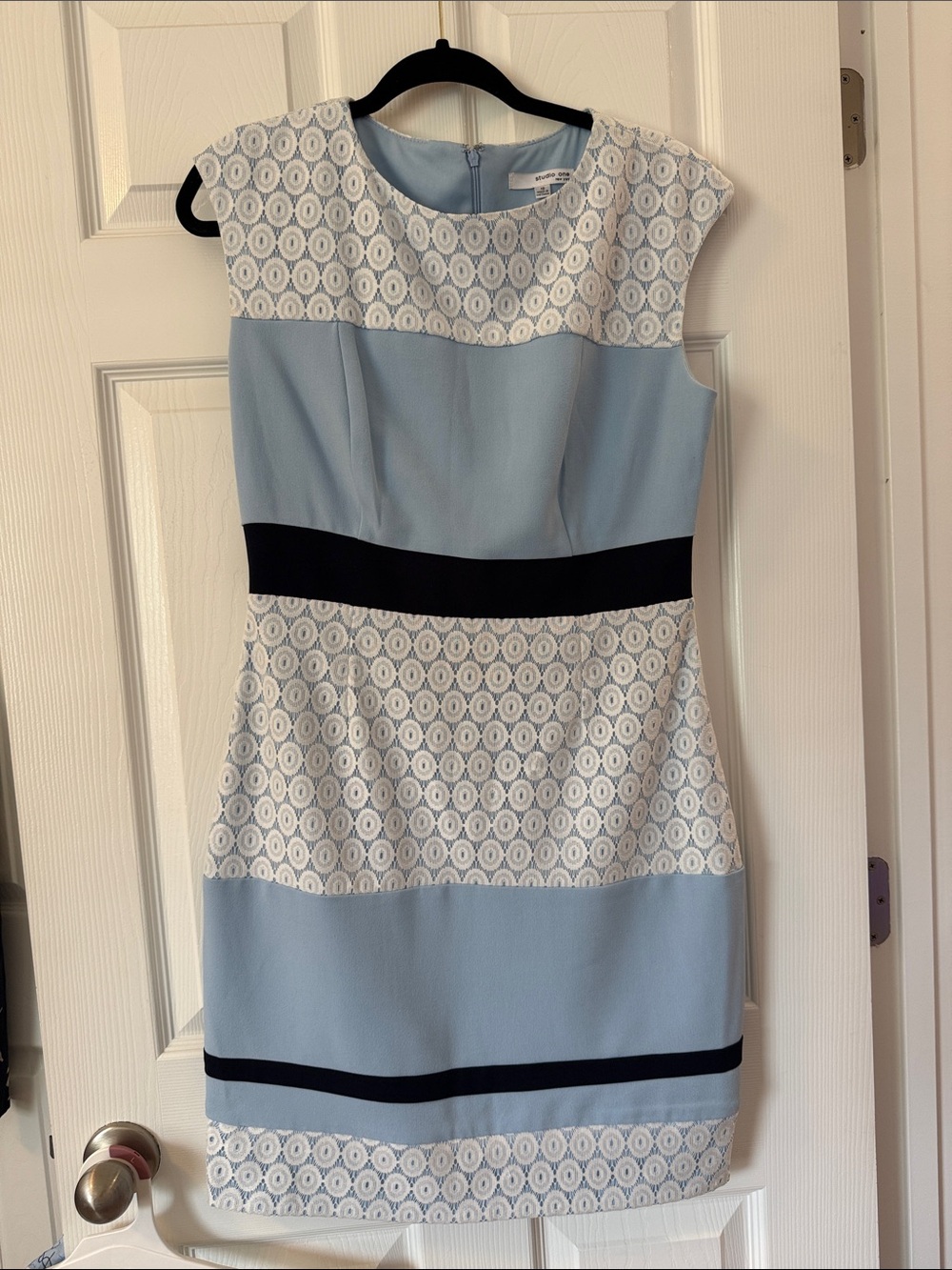 Cap-Sleeve Light Blue and Black Contrast Midi Dress